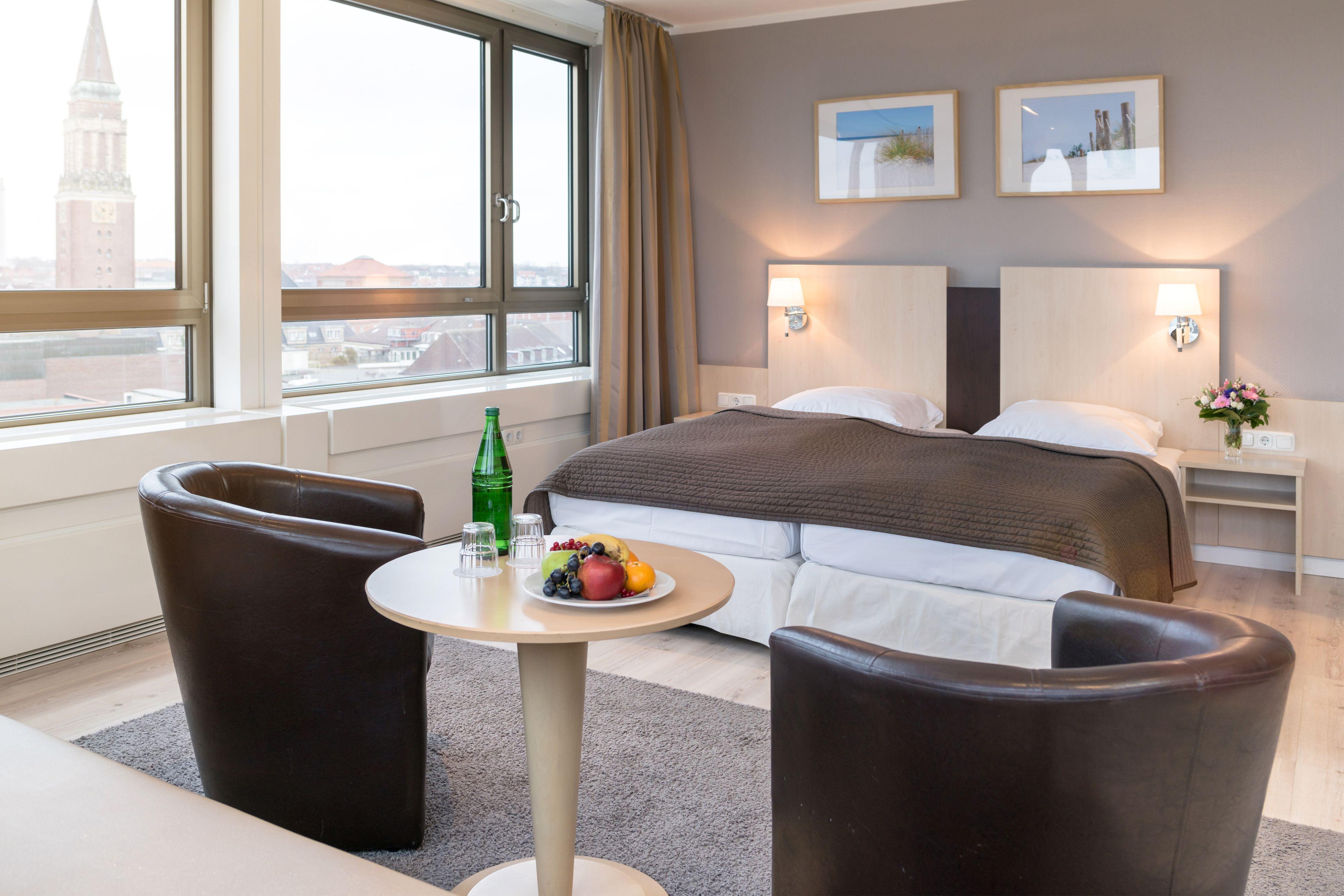 Hotel Astor Kiel By Campanile Bagian luar foto
