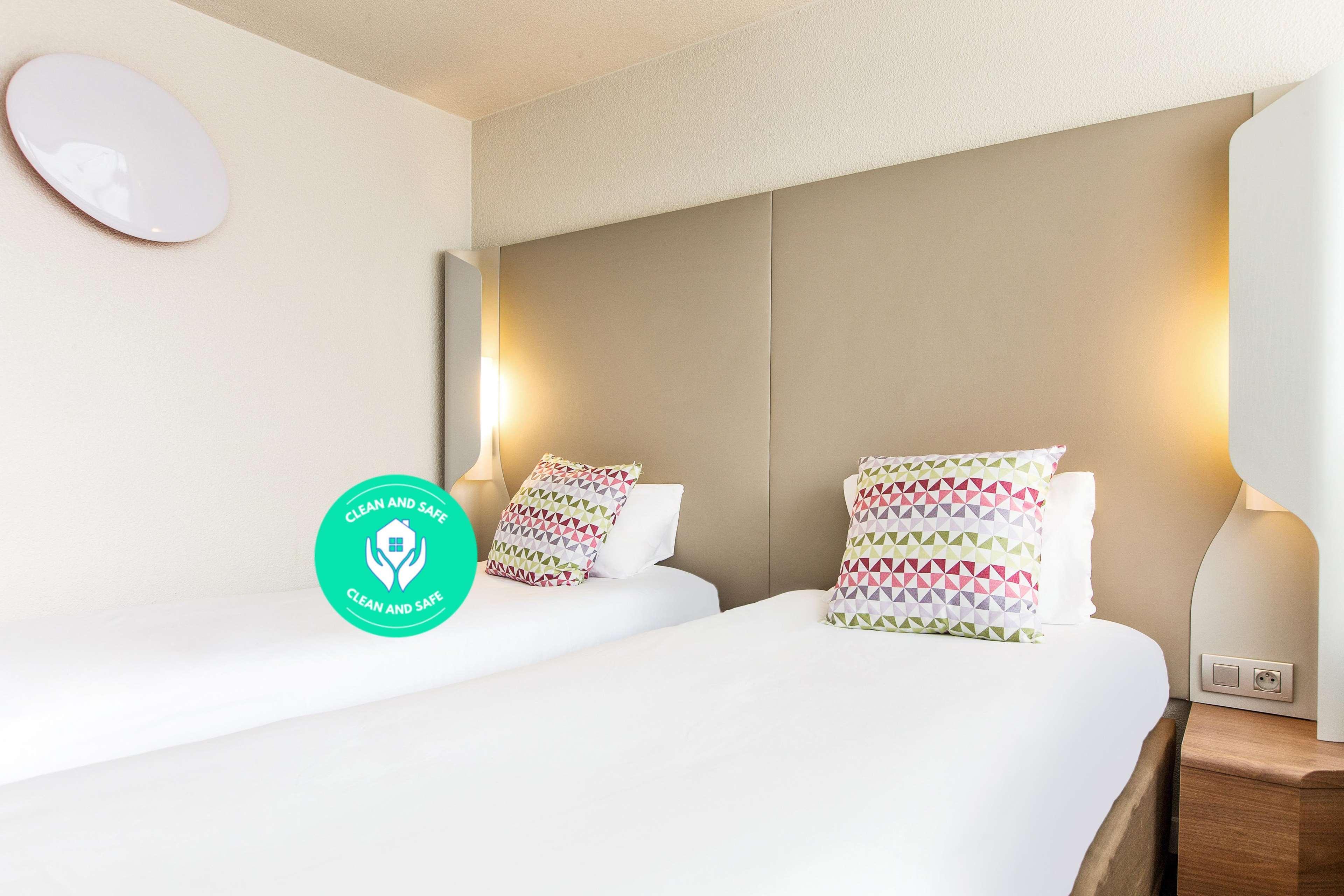 Hotel Astor Kiel By Campanile Bagian luar foto