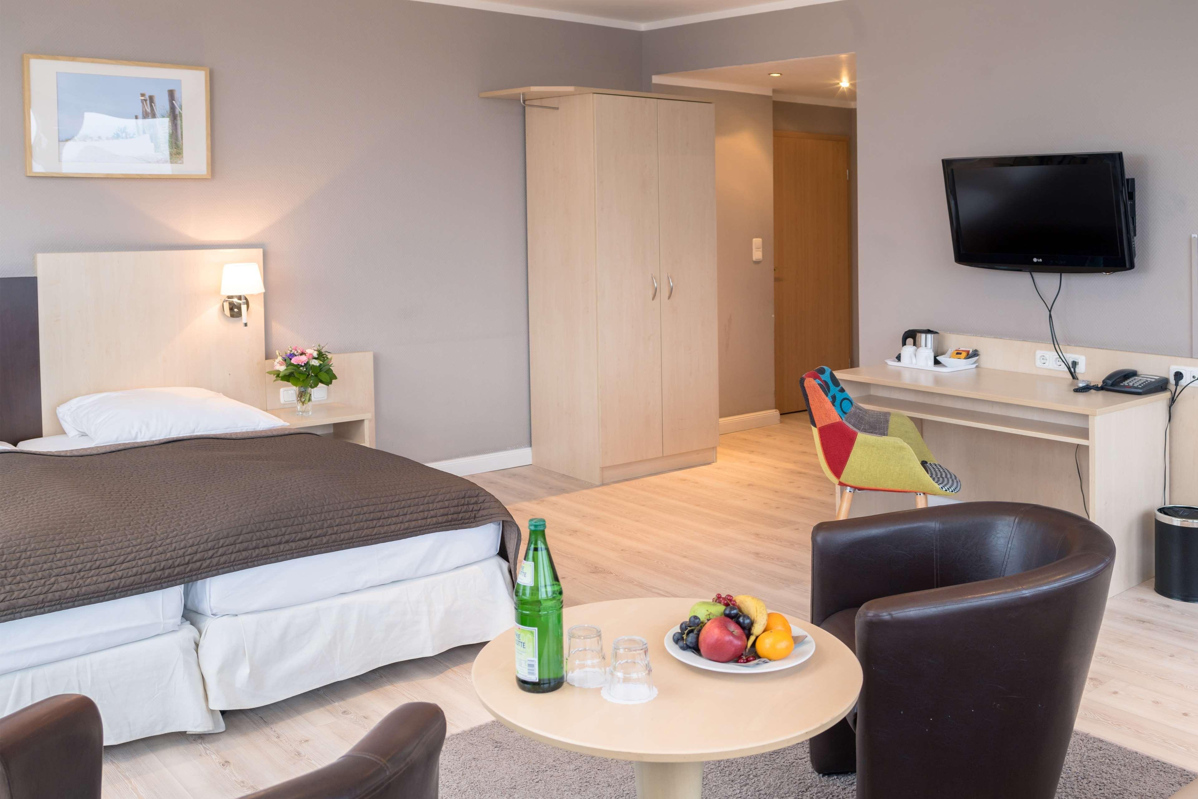 Hotel Astor Kiel By Campanile Bagian luar foto