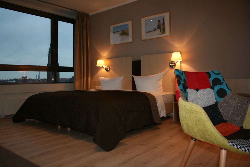 Hotel Astor Kiel By Campanile Bagian luar foto