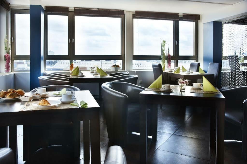 Hotel Astor Kiel By Campanile Bagian luar foto